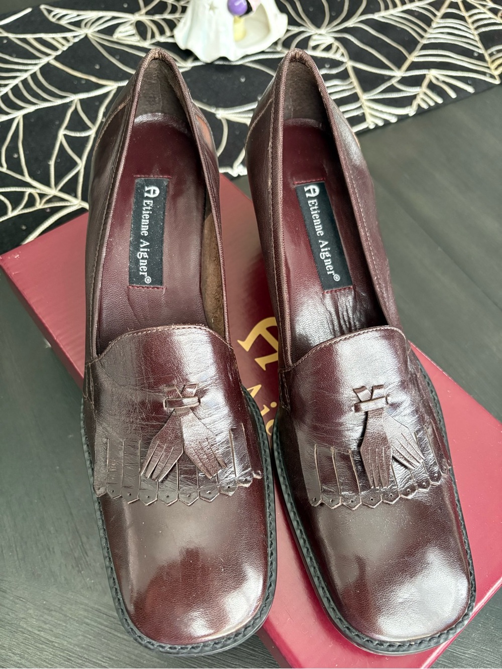 VTG Etienne Aigner Burgundy Leather Kiltie Tassel Loafer Heels 8.5N Parlay